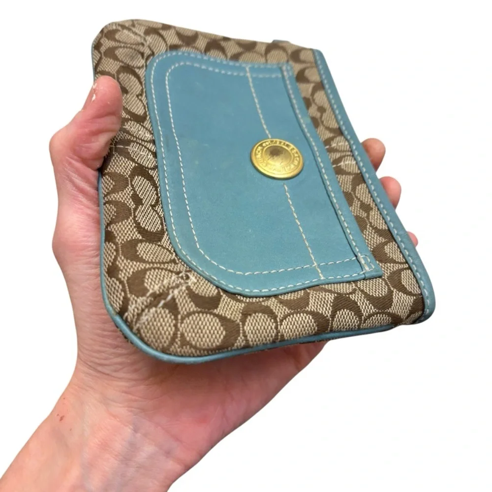 Coach vintage y2k rare ergo Brown Signature Canvas Wristlet Blue Leather Pocket